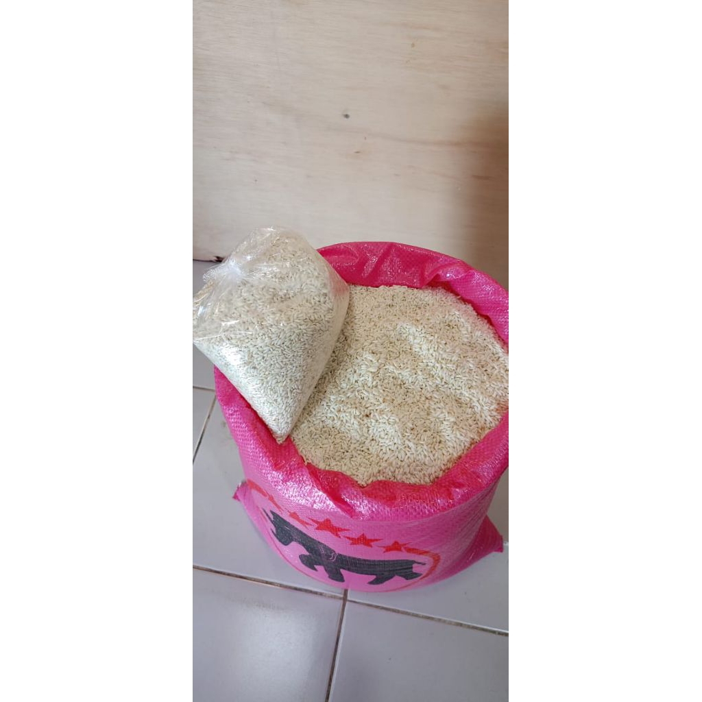 

Beras Ketan Putih Pulen Kemasan 1Kg