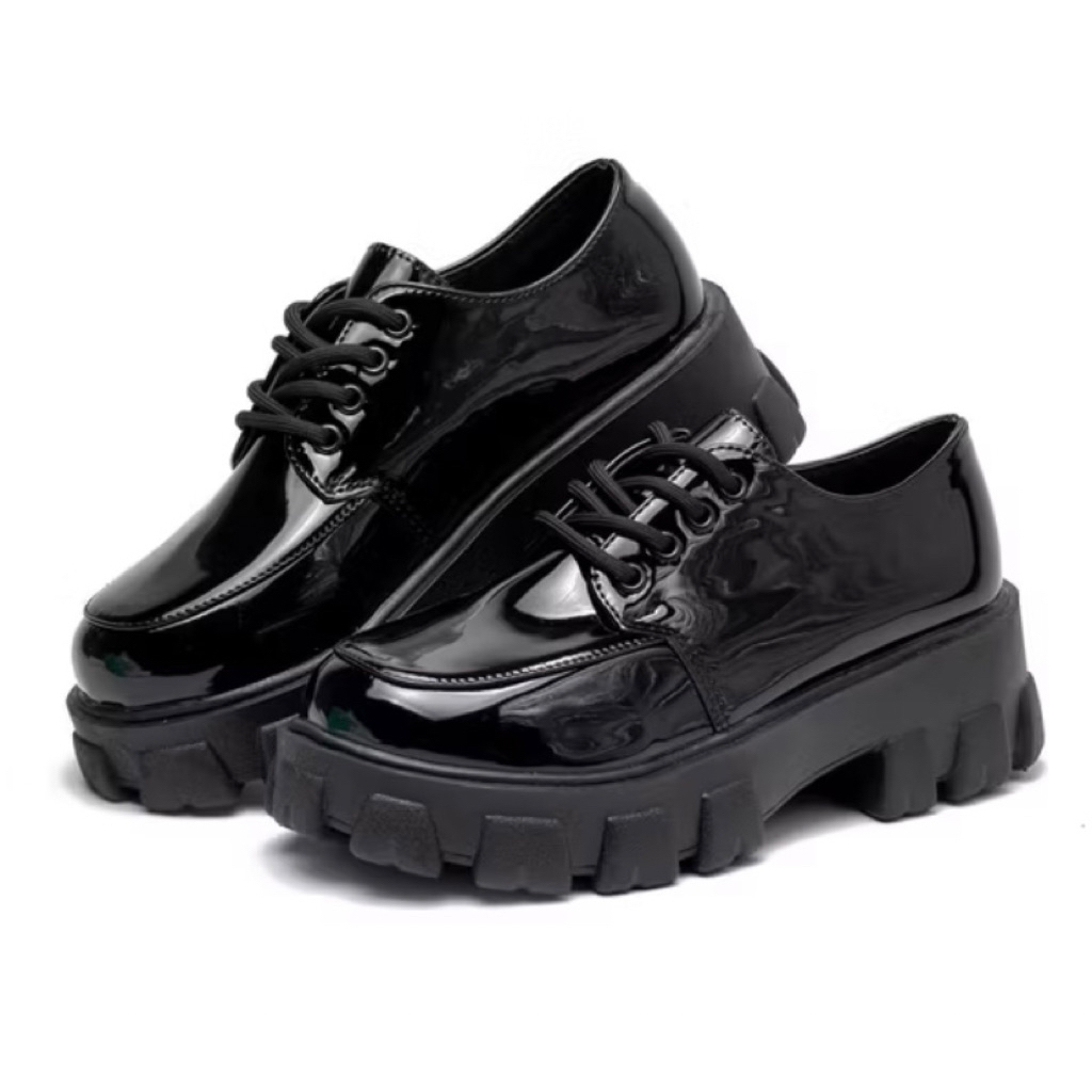 (PRELOVED) - JUSTLOOK Sepatu Docmart Wanita