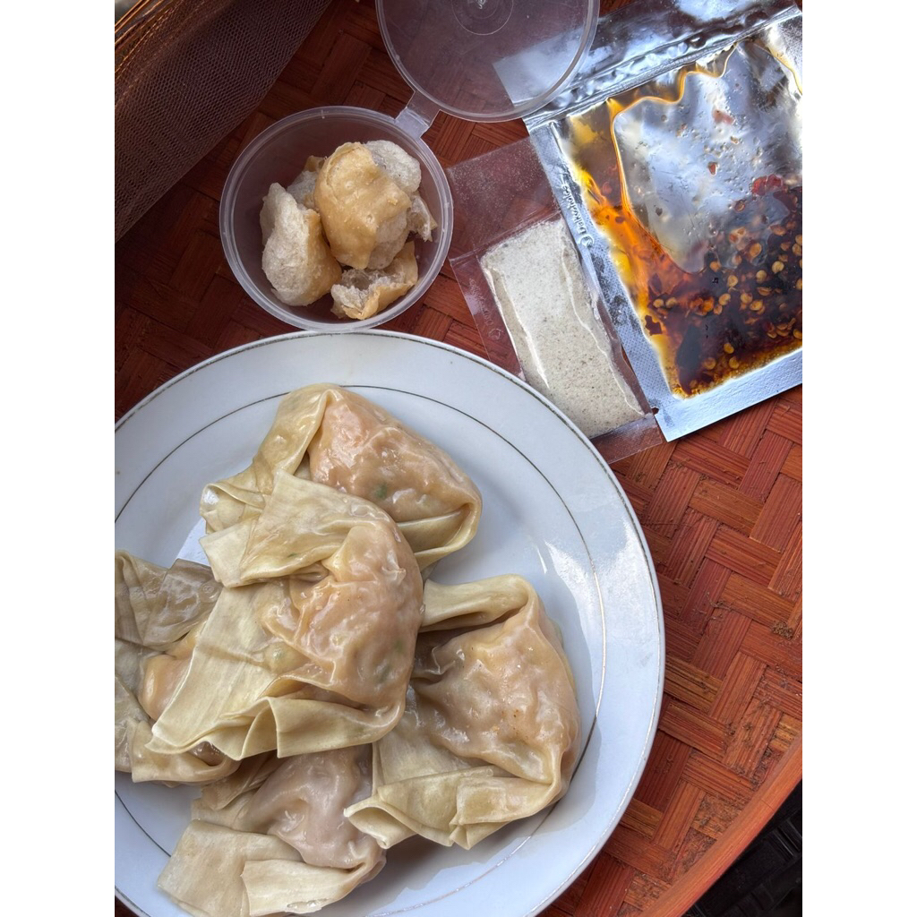 

Pangsit ayam keju rebus atau goreng