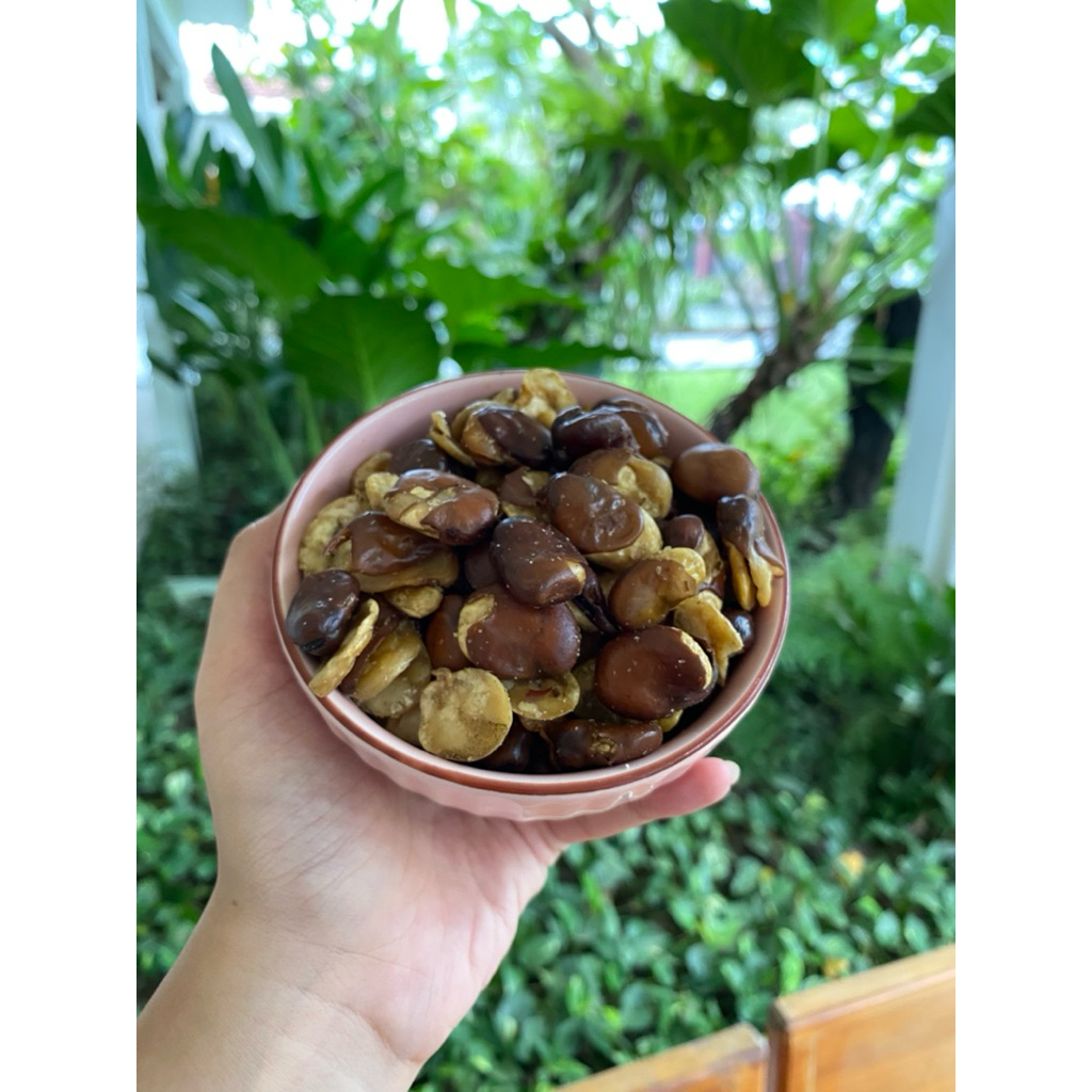 

KACANG KORO 250GR / KACANG KORO KULIT / KORO GURIH ASIN
