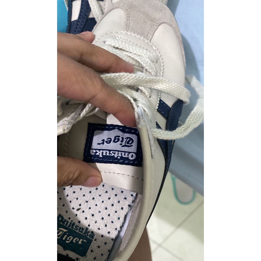 Sepatu Onitsuka Size 36 insole 22