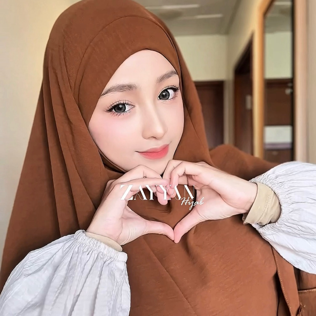 ZAYYAN. French Khimar Mecca Crinckle Size L & XL Premium Hijab