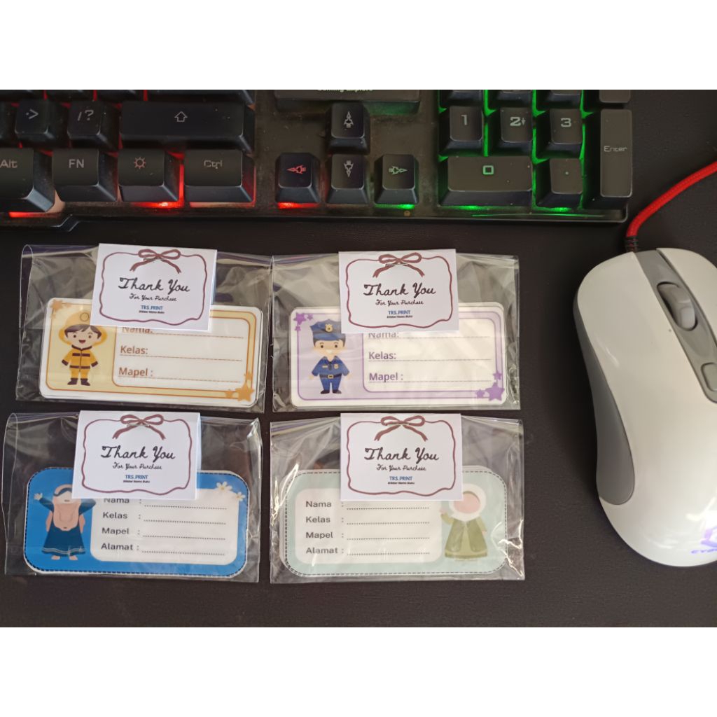 

STIKKER NAMA UNTUK BUKU CUSTOM