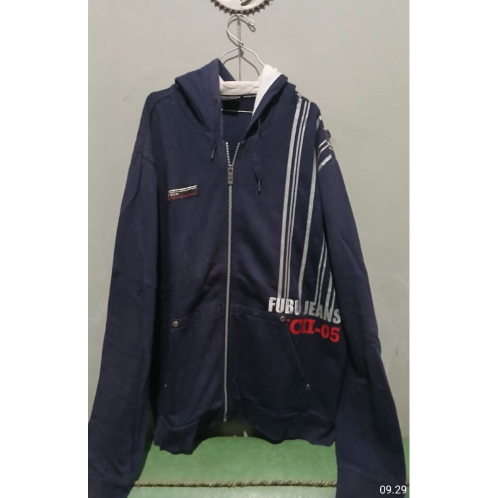 Jaket Hoodie  Fubu size XXL ld 65 cm  pjg 80 cm