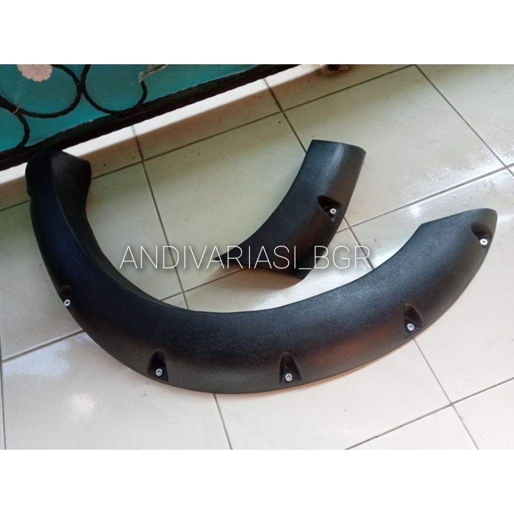 Over fender SATUAN Ford Ranger lama 1998-2011 model baut