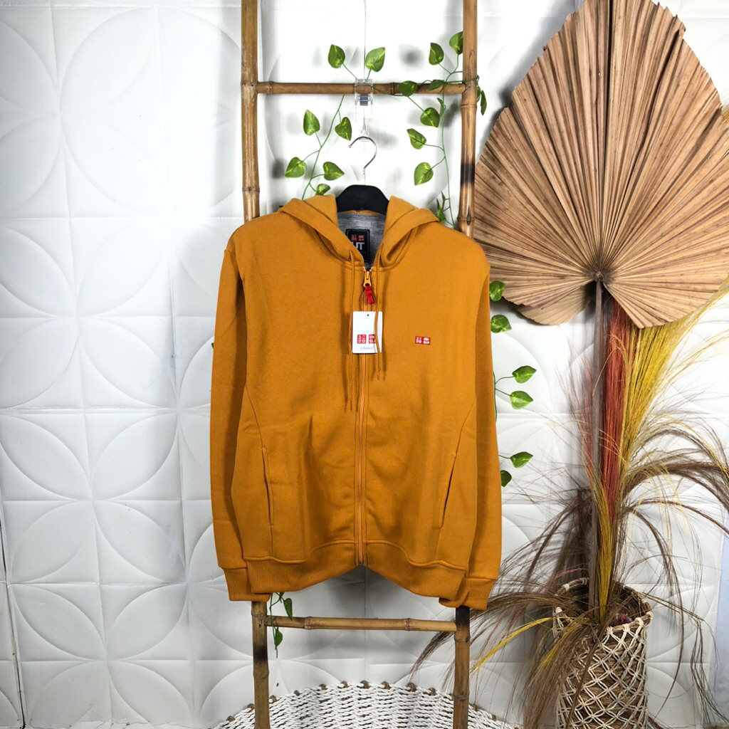 Jaket zipper unisex Brand Uniqlo
