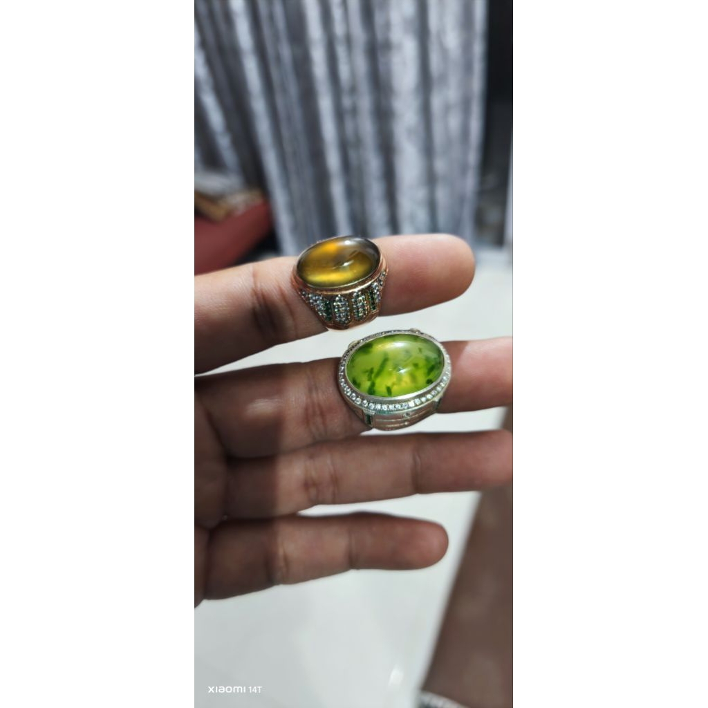 paket dua pcs batu cincin idocrase varian solar dan lumut