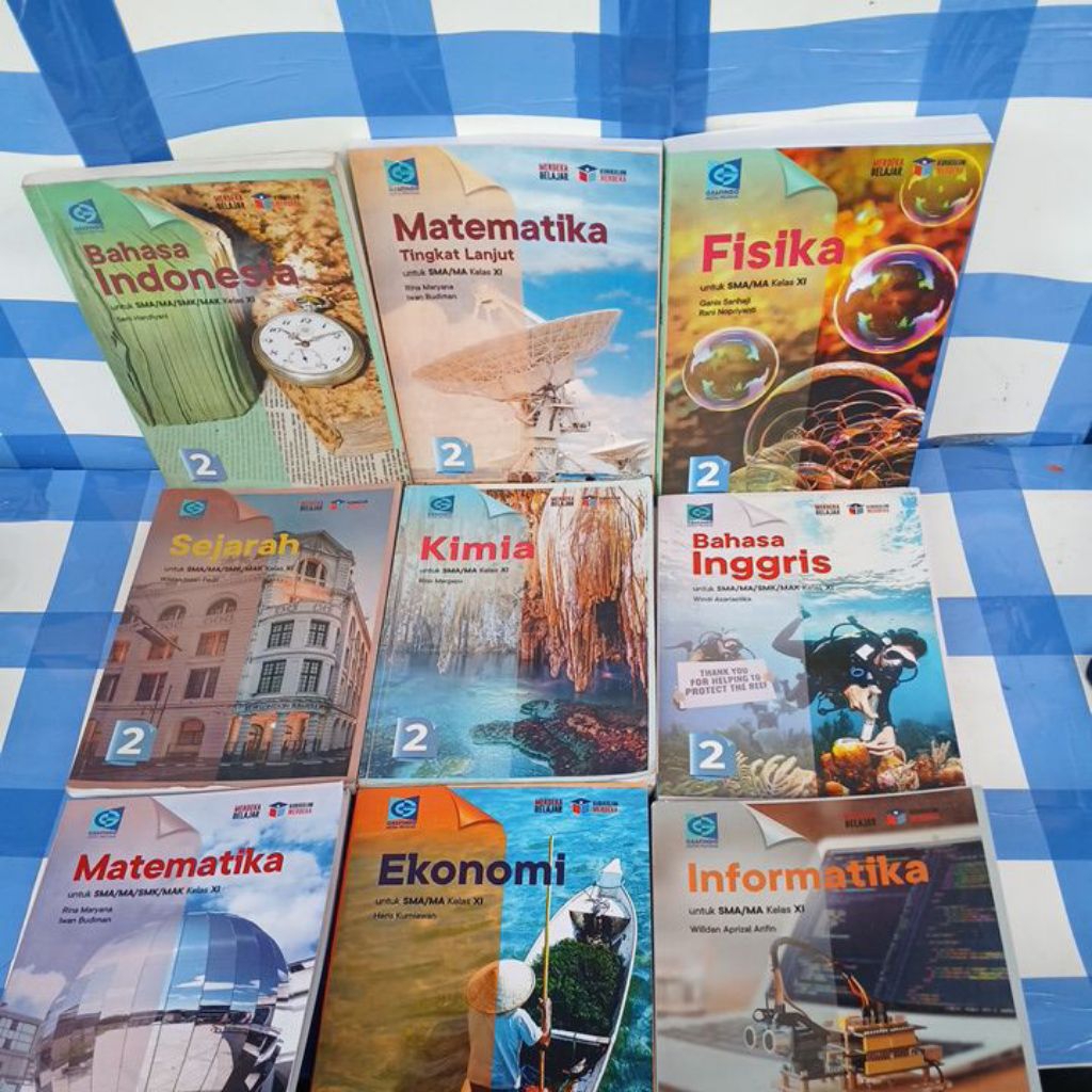 Buku Paket Sekolah Kurikulum Merdeka SMA/MA Kelas 11 Grafindo/ Bahasa Indonesia Matematika Fisika Se