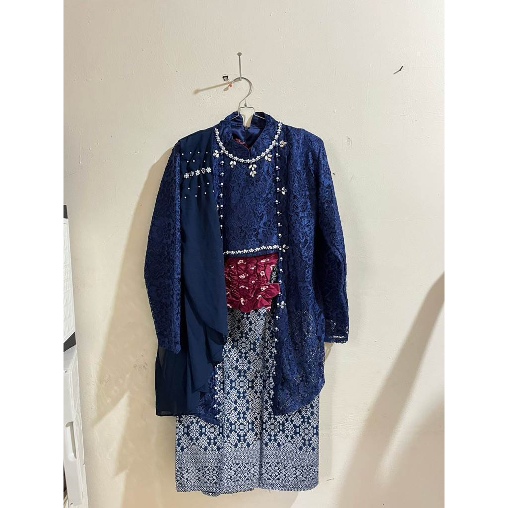 preloved kebaya one set