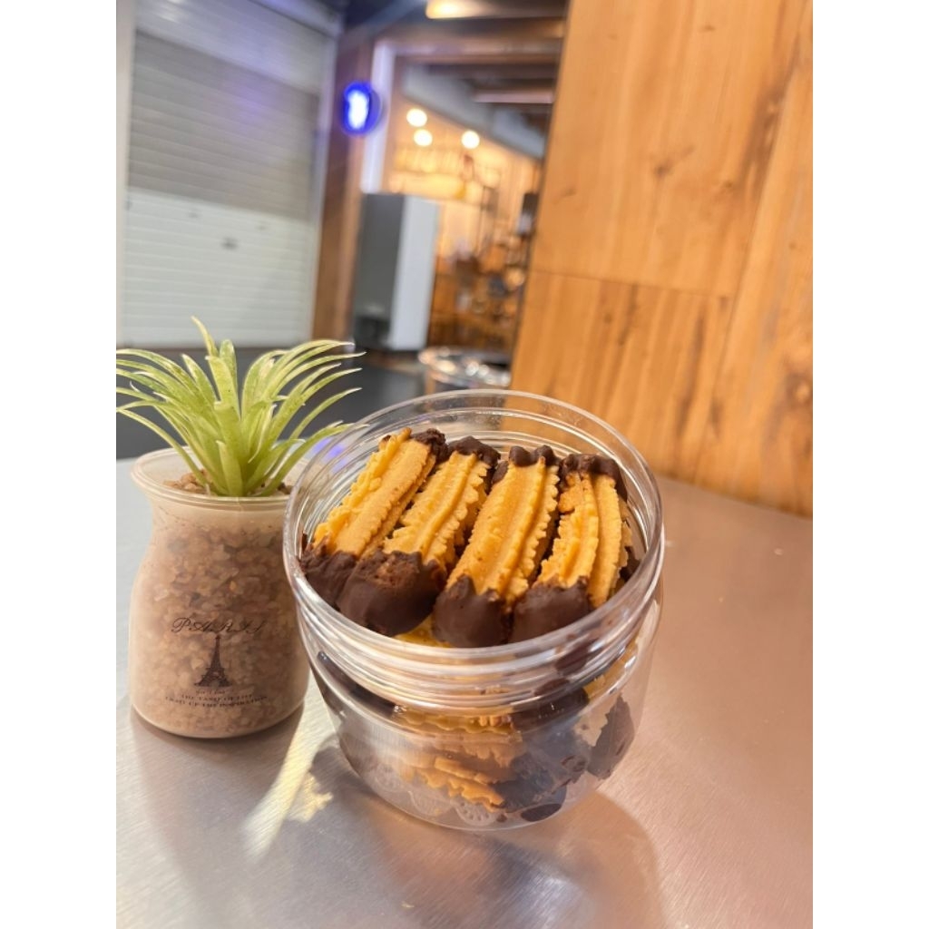 

Korek Coklat Butter Kue Kering Super Enak 400ml