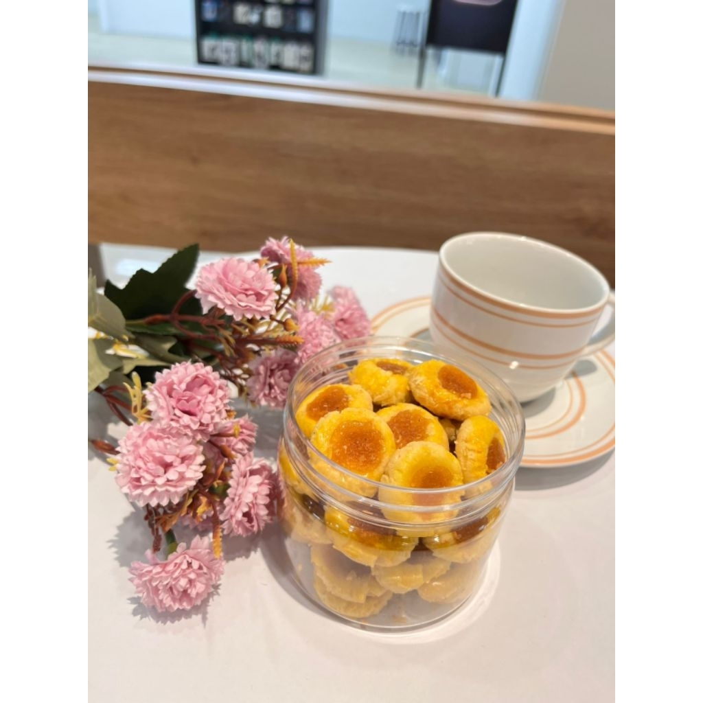 

Kue Kering Thumprint Selai Nanas Butter Super Wangi dan Enak Toples 400ml