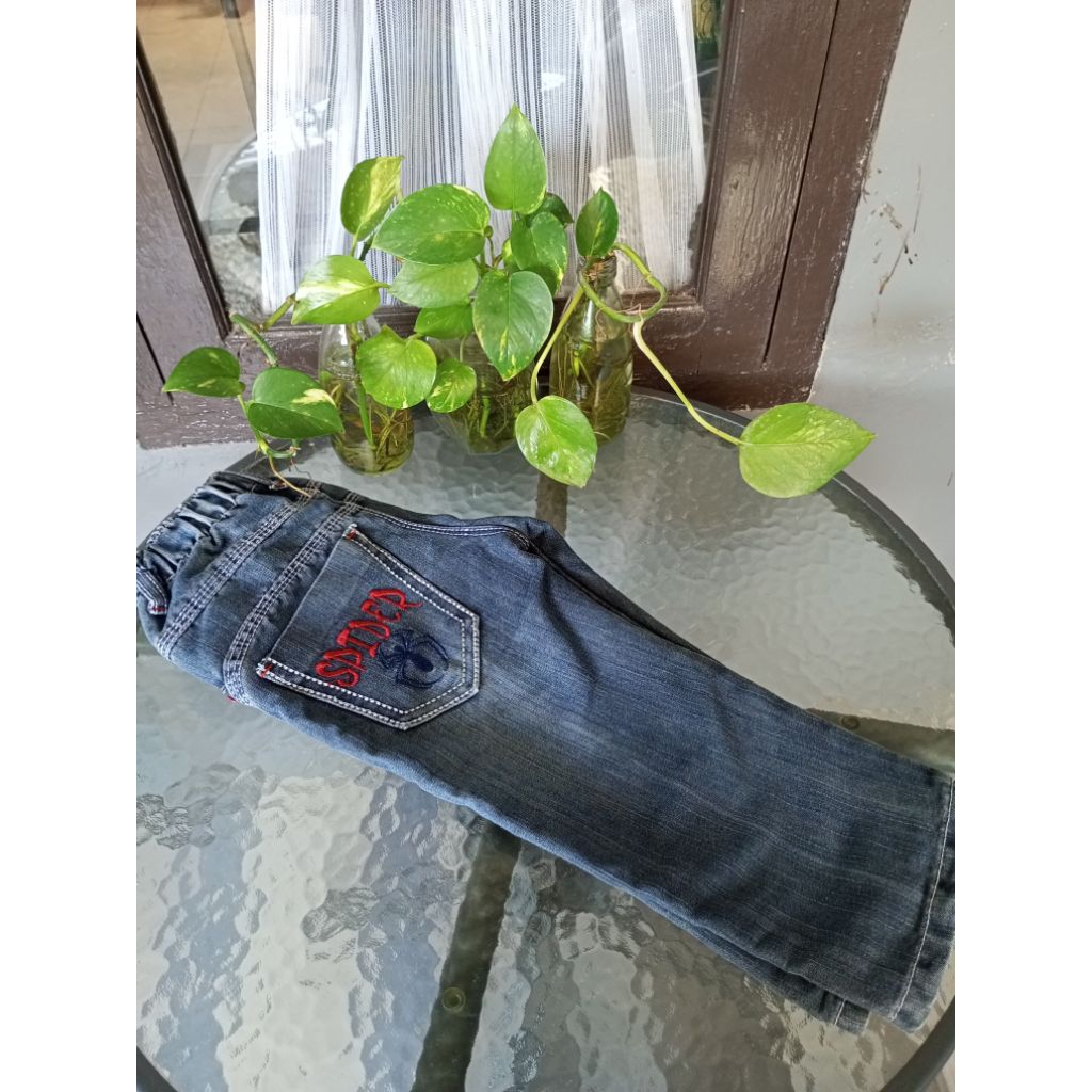 Preloved Jeans Motif Spider-Man