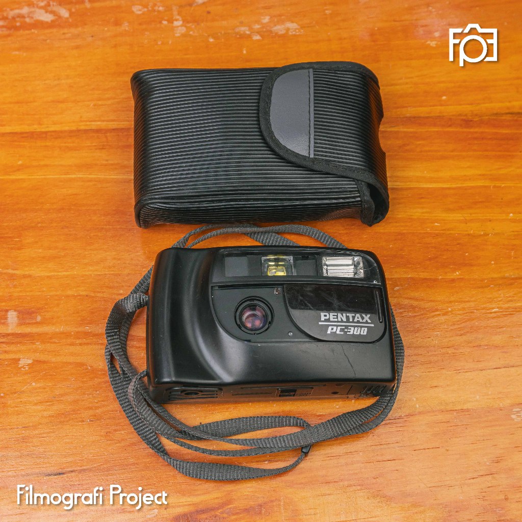 Pentax PC-300 - Kamera Pocket Point & Shoot Analog 35mm