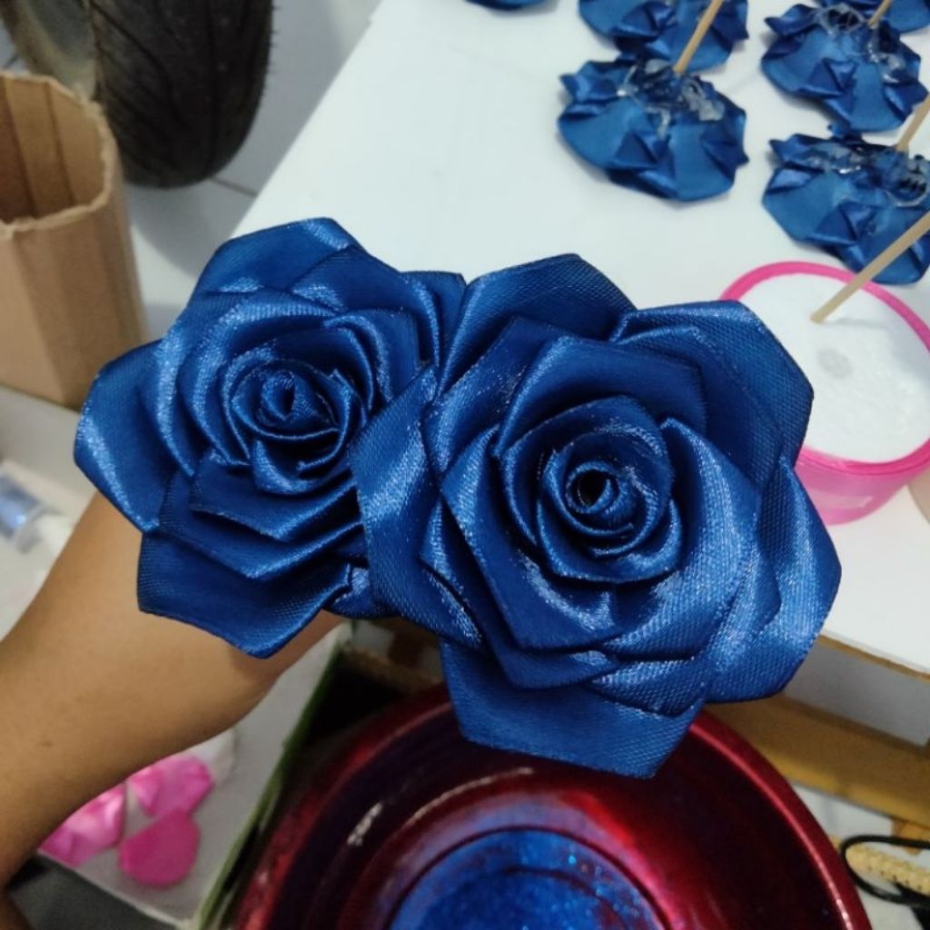 

new 8cm bunga pita satin murah dengan tangkai tanpa gliter