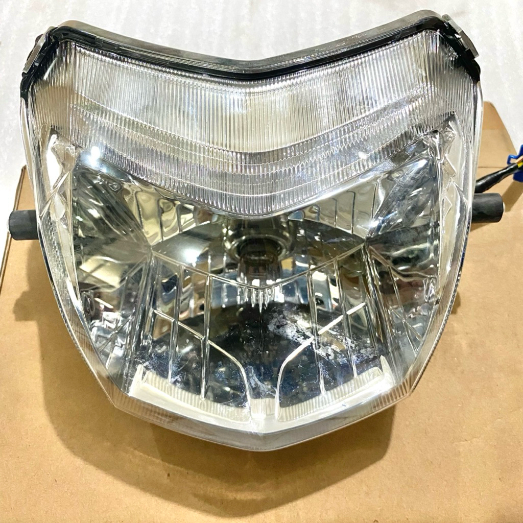 Mika lampu depan TVS DAZZ 110 Original TVS