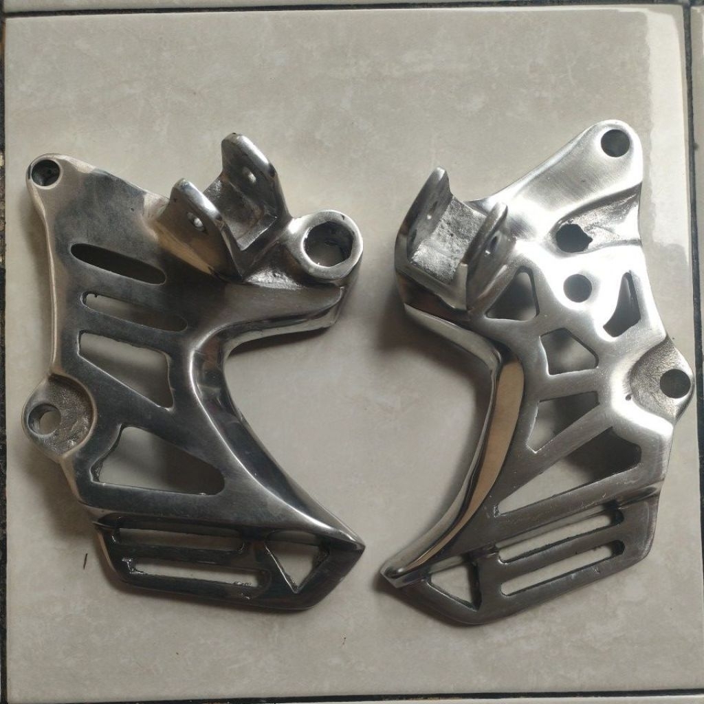 postep footstep dudukan step potong Tiger lama Tiger lawas 2000