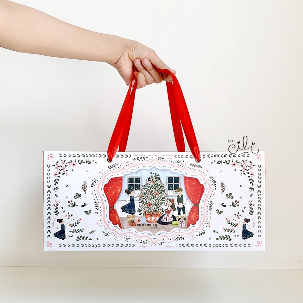 

(PAPERBAG 33 x 24 x 15 cm NATAL) Paperbag tas natal christmasi (ISI 10)