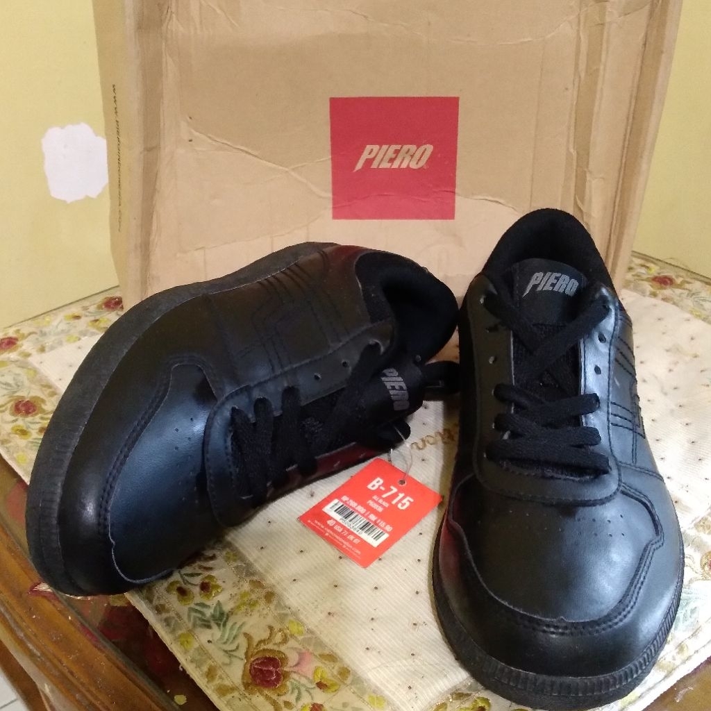 Sepatu Sekolah Hitam Original Piero