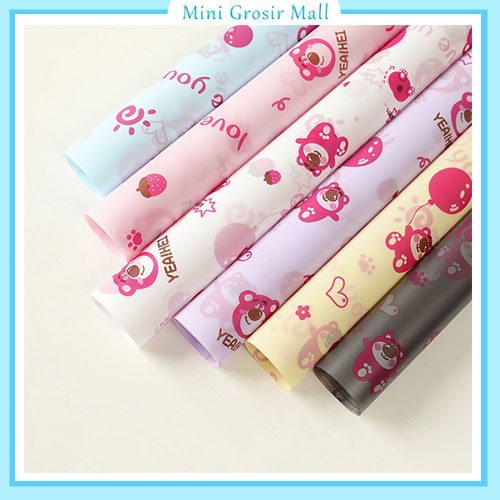

Kertas Buket bening motif kartun lotso Wrapping Paper KB84