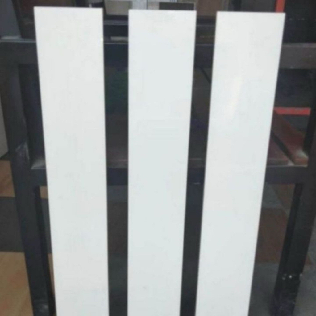 GRANIT PLINT 10x60 PUTIH POLOS MULIA
