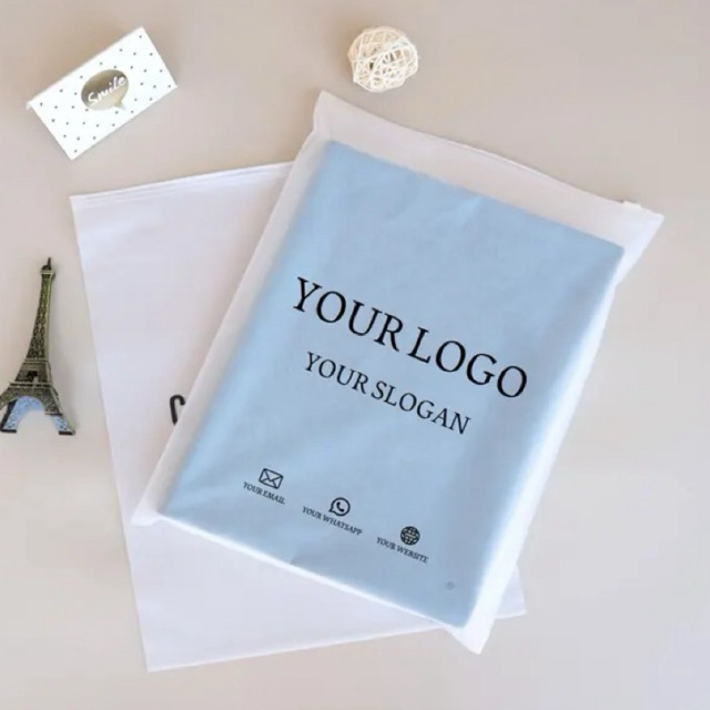 

50 pcs zipper bag custom ,Zipper bag/50pcs/ ziplock/Zipper storage/kemasan hijab ,kemasan baju ,zipper kemasan kerudung,mika import