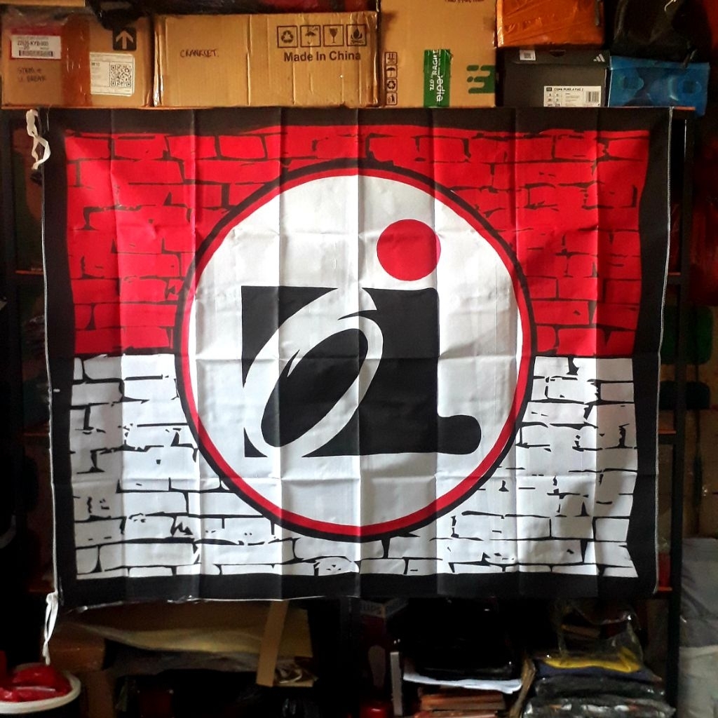sarangkupu bendera oi iwanfals