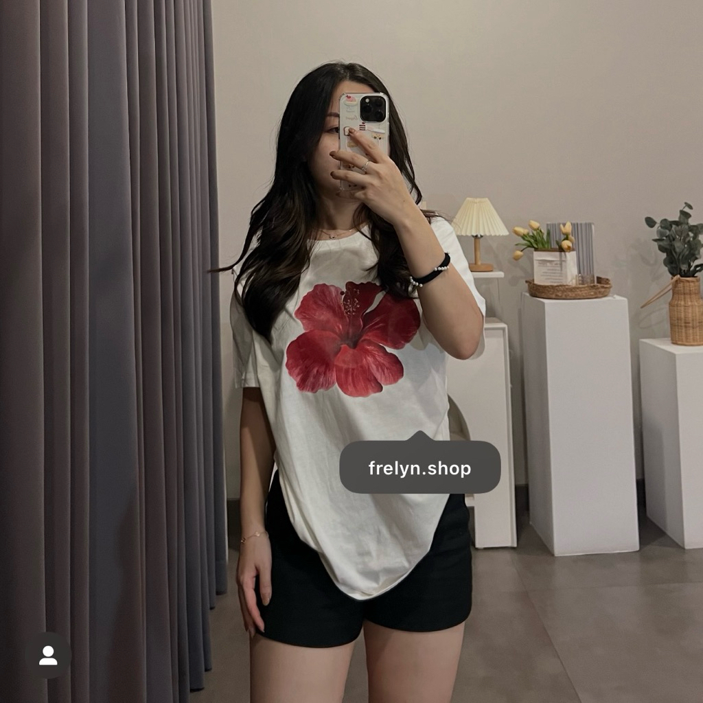 FRELYN SHOP — BUNGA MERAH OREN BLACK WHITE TSHIRT | BAJU KAOS TUMBLR TEE ZARA DISNEY SANRIO OVERSIZE