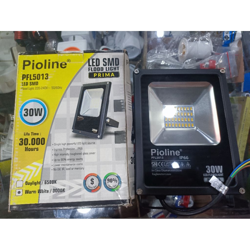 LAMPU SOROT LED FLOOD LIGHT PIOLINE PRIMA 30WATT IP66