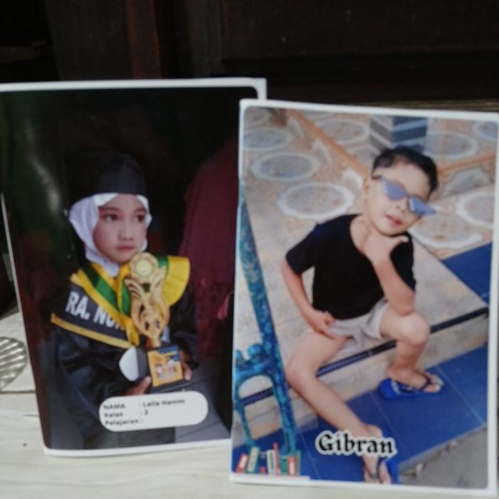

Buku Tulis Costum Foto sendiri