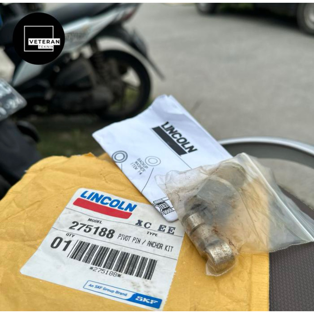 SKF Lincoln Pivot Pin / Anchor Kit 275188