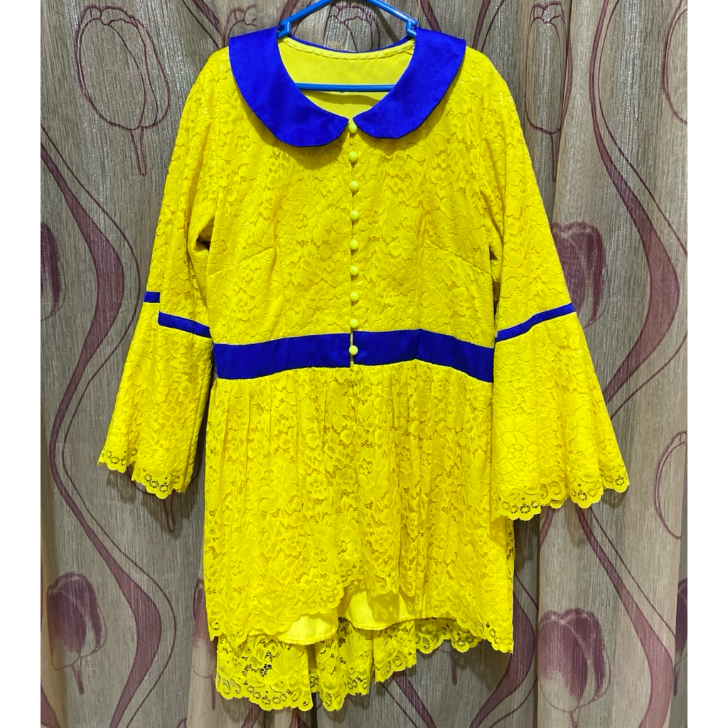 one set baju kebaya dan rok satin