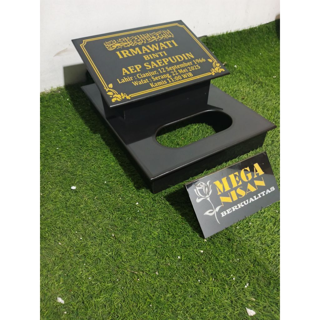 BATU NISAN GRANIT TILE  SEKAR BUNGA(50X40)/PAPAN NAMA KUBURAN/+PCKING KAYU