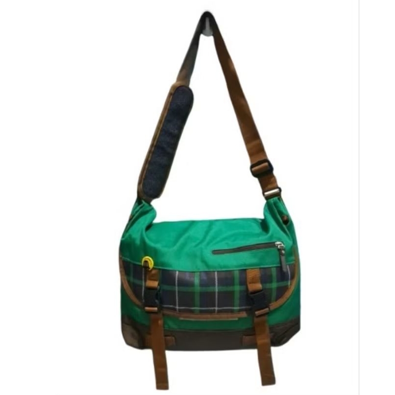 Lecaf Massanger Bag Green