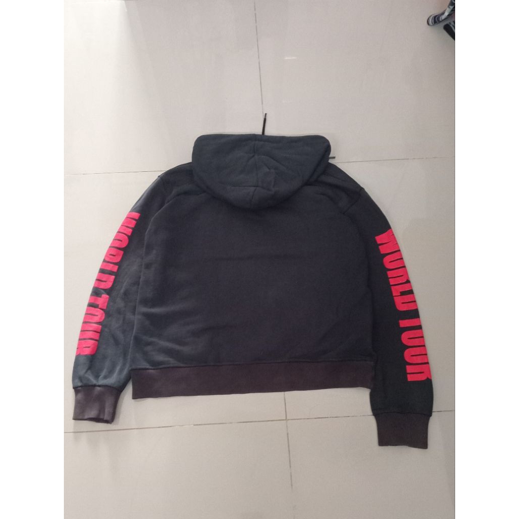 jacket hnm qc purpose world tour