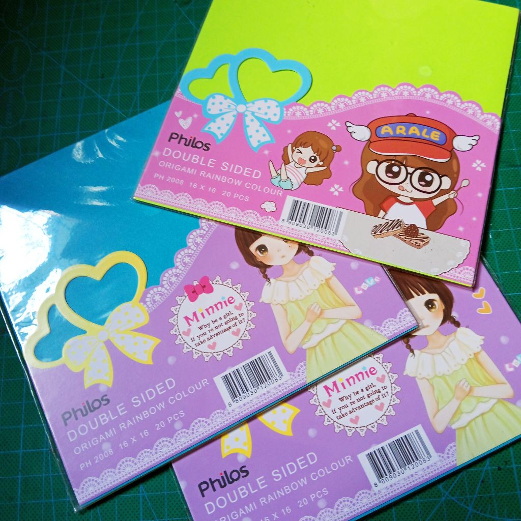 

KERTAS ORIGAMI 1 PAK ( isi 10 Bungkus ) 5 WARNA 16 X 16 ISI 20 LEMBAR