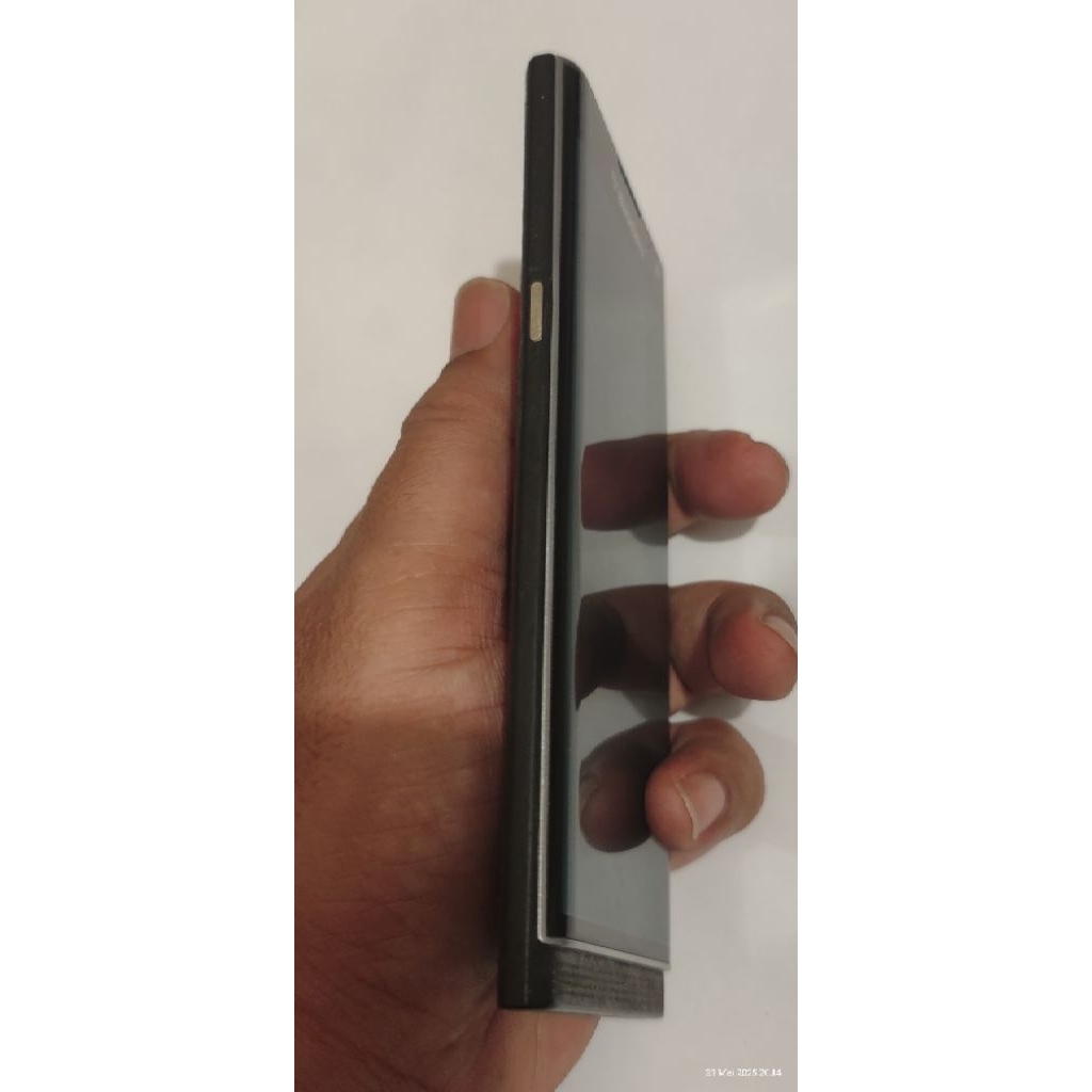 Blackberry PRIV slide bahan rusak mati