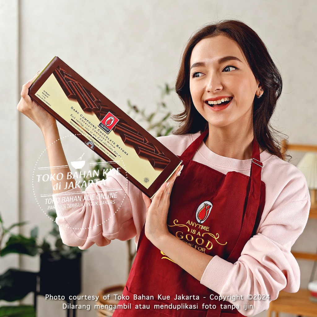

Tulip Stick Compound 1,5kg Box Asli Dark Chocolate Sticks Coklat Baking Stik
