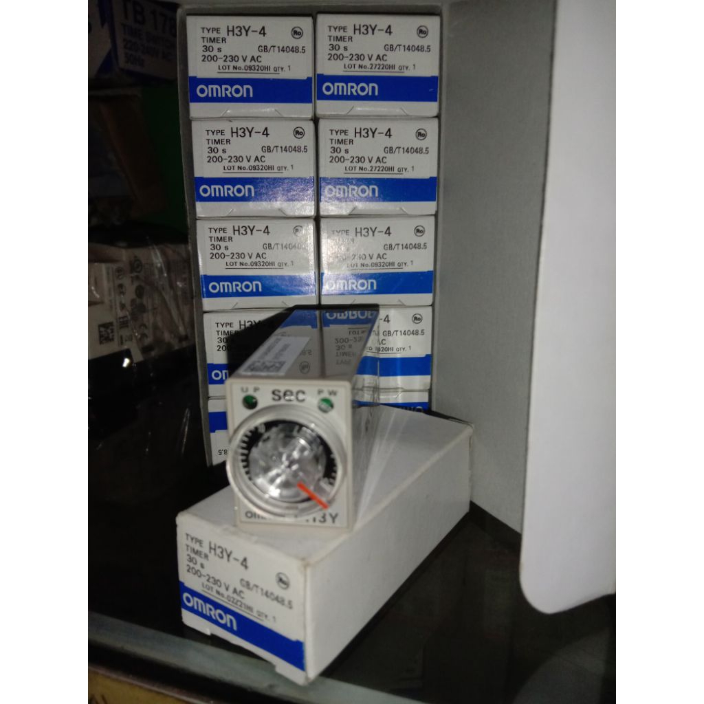 Timer Omron H3Y-4 30Sec