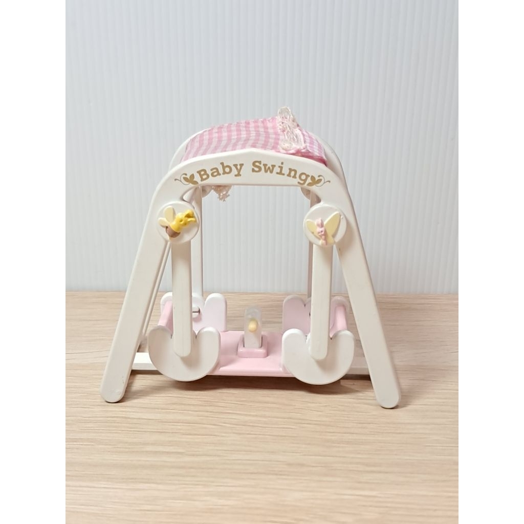 Sylvanian Families - Baby Swing Pink Putih
