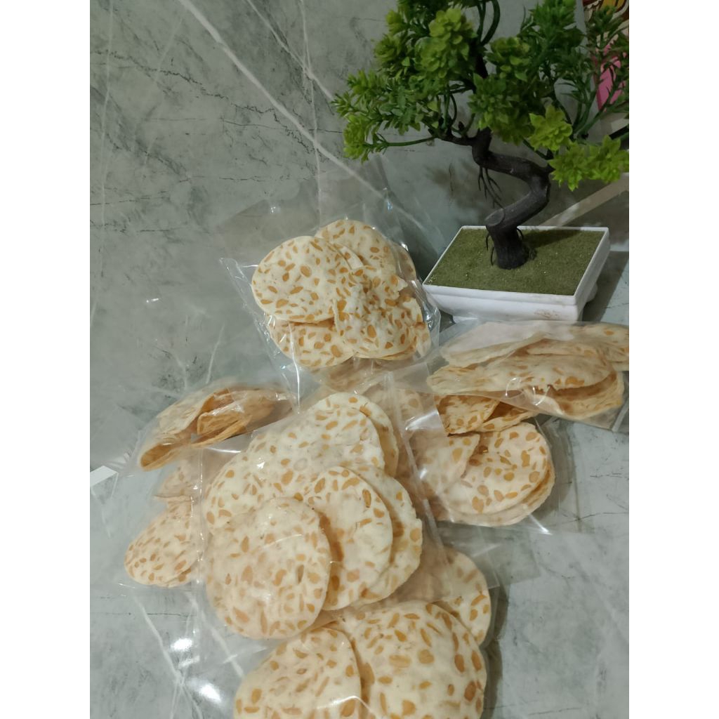 

Keripik Tempe Sagu 30 gram Renyah Gurih Nikmat Kemasan Ekonomis