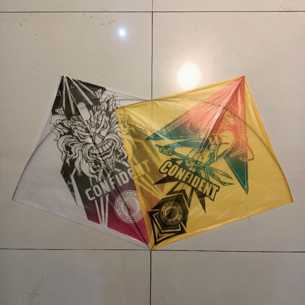 LAYANGAN SUKHOI / LAYANGAN ADU