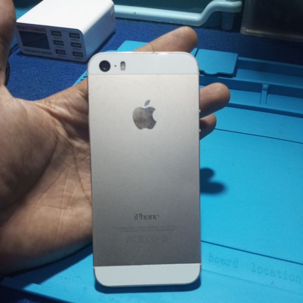 iPhone 5s Normal Lock iCloud minus batrai