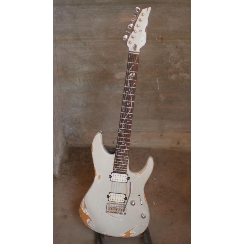 GUITAR CUSTOM Model IBANEZ TOD Relic.