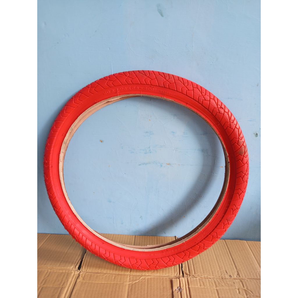 Ban Luar Sepeda 20 x 1.95 Swallow warna