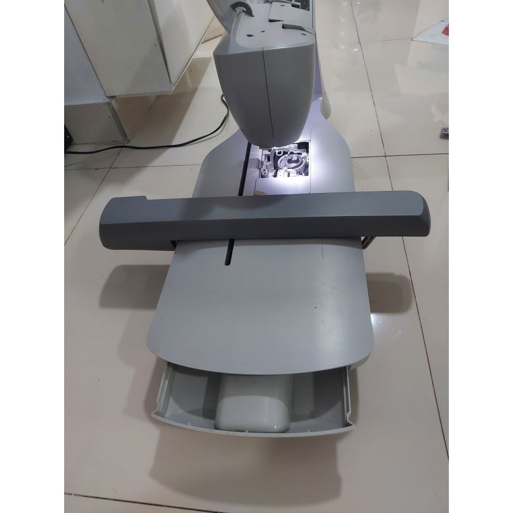 MESIN BORDIR PORTABLE | SINGER EM 200 | BEKAS NORMAL