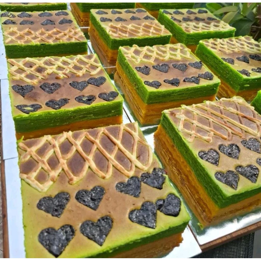 

Full loyang lapis legit cheesy uk 16x16 cm