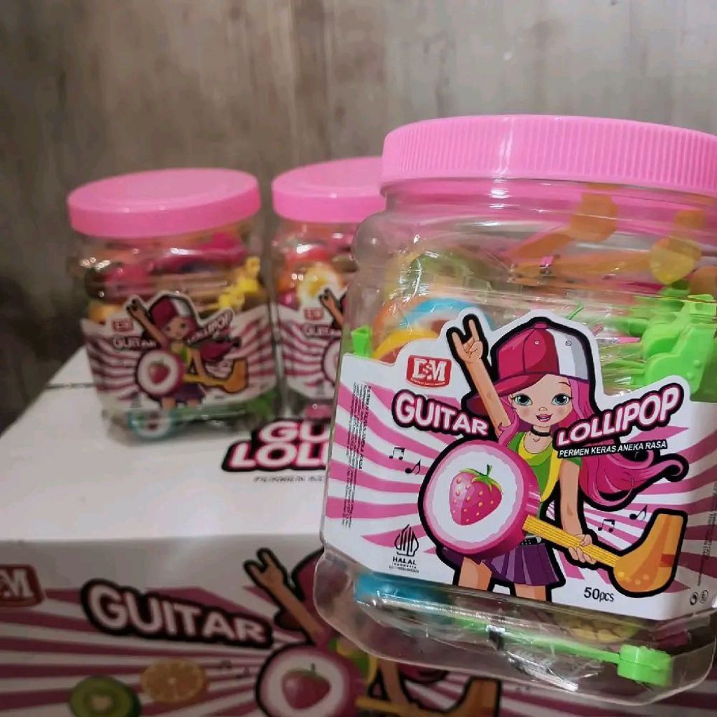 

DSM permen lolipop bentuk gitar isi 50 pcs 1 toples