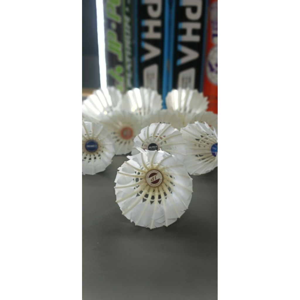 Shuttlecock Kok Bulutangkis Cock Badminton Bekas Berkualitas 95%