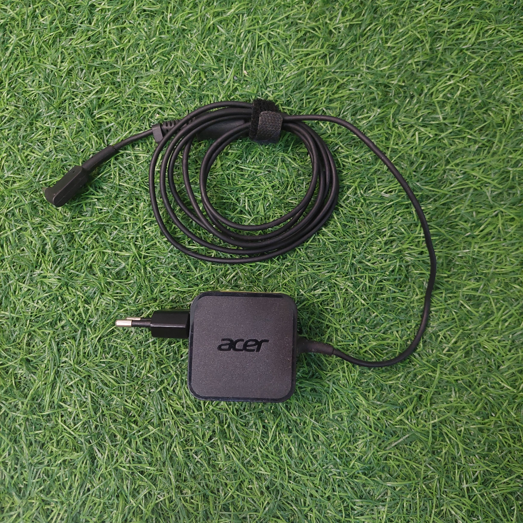 ADAPTOR CHARGER LAPTOP ACER BEKAS