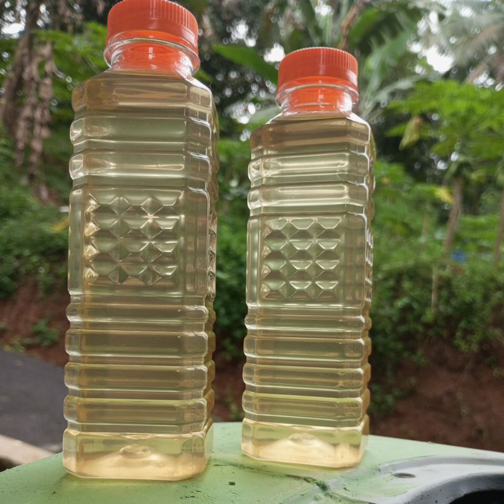 

Minyak keletik / minyak kelapa asli 250Ml